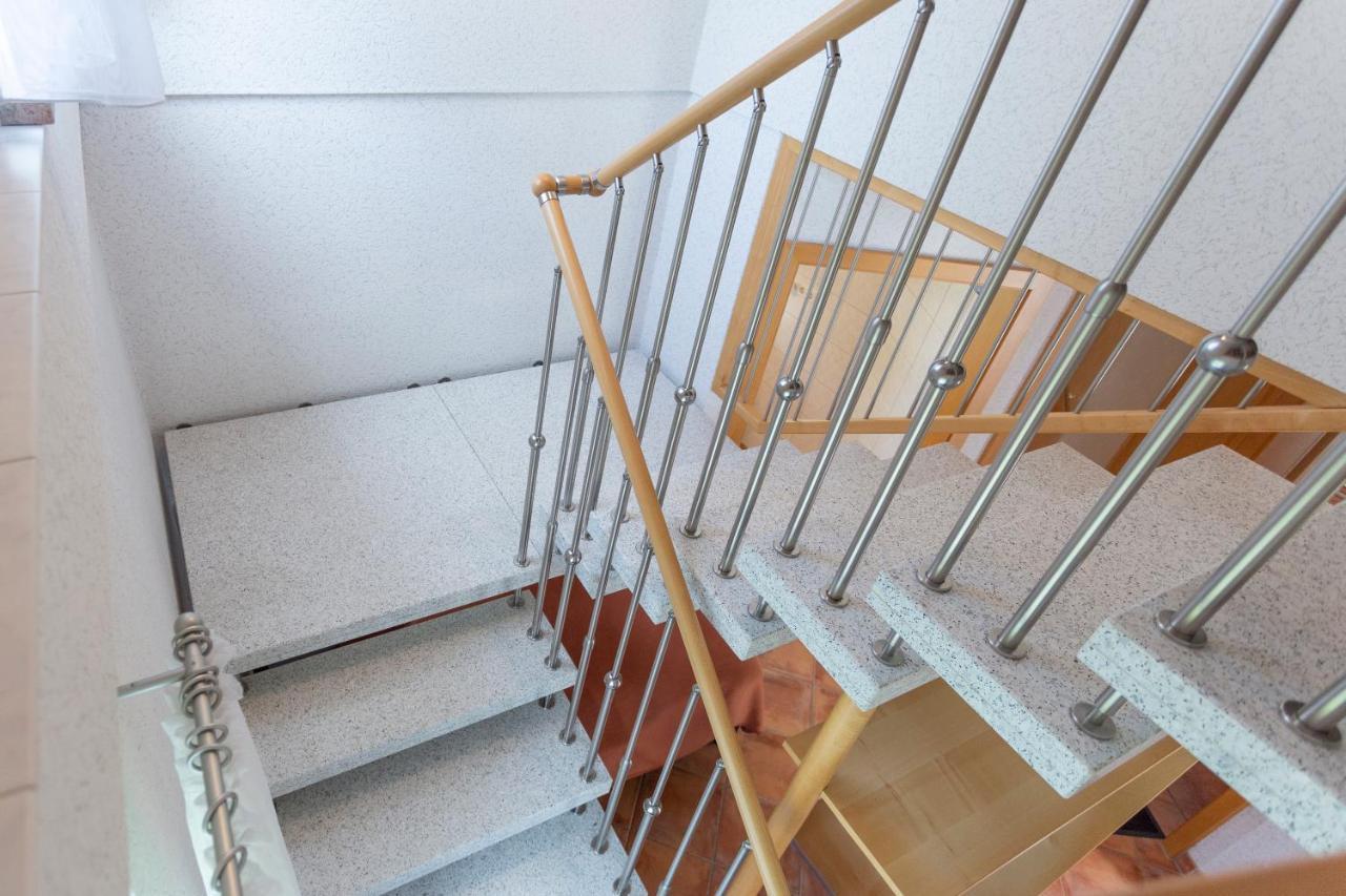 Gastezimmer 20 Min. Zur Messe & Stadtzentrum Nuremberg Luaran gambar